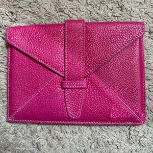 Roots Kobo Pink Leather Sleeve